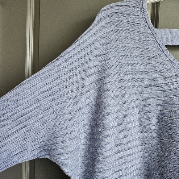 NY&CO Womens Oversized V-neck Sweater Sz Large NWT - Picture 2 of 10